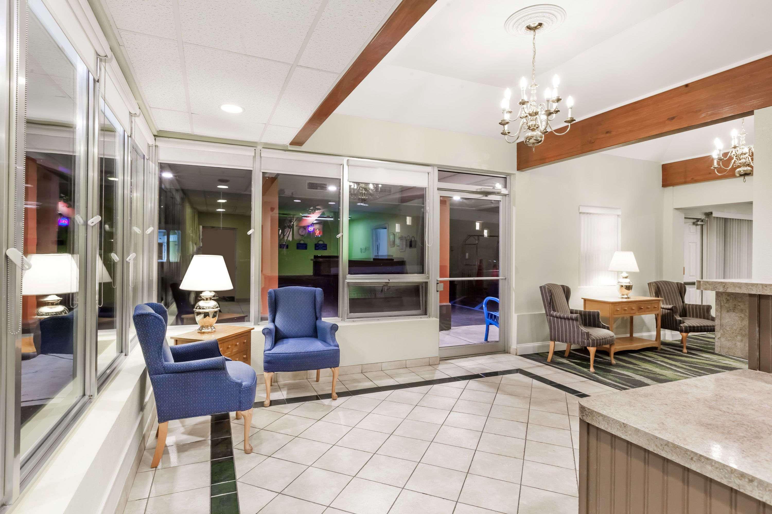 Days Inn By Wyndham Albany Suny Exterior photo